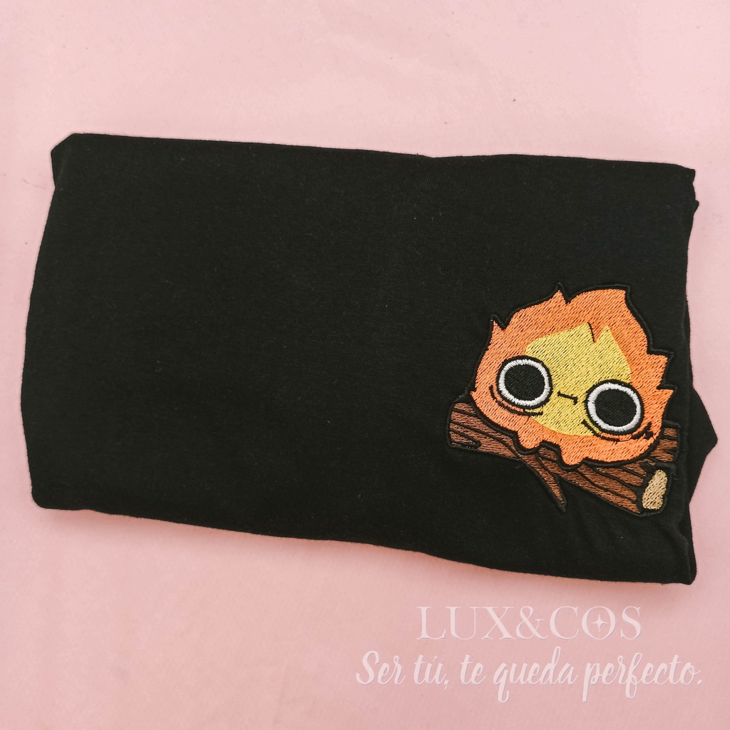 Playera bordada Calcifer