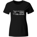Playera Color Ic90. Frase: Yo no envejezco subo de nivel